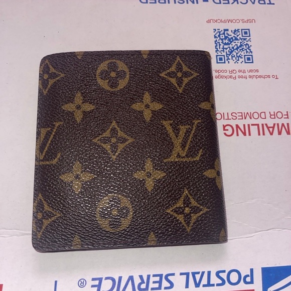 Vintage Louis Vuitton monogram wallet - Picture 2 of 13